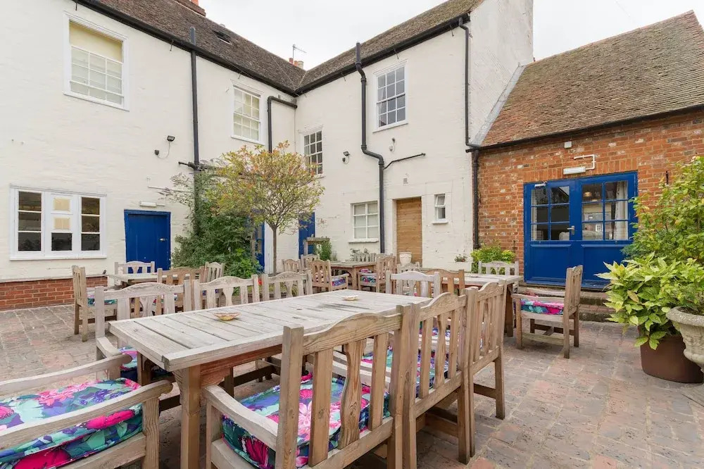 Swan Quay Inn