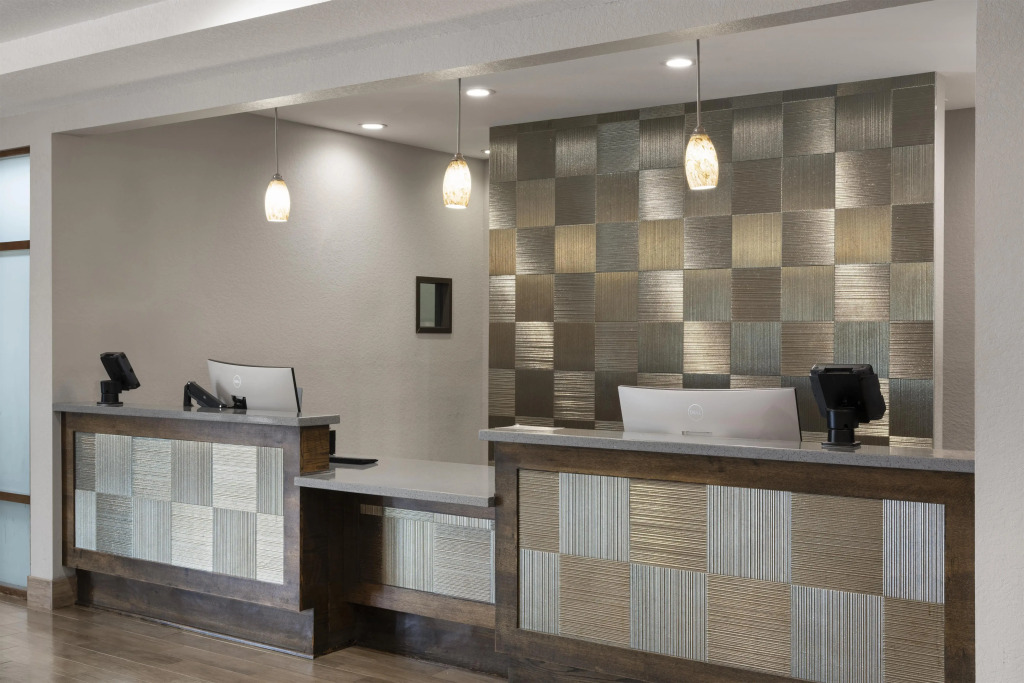 Best Western Plus College Station Inn & Suites