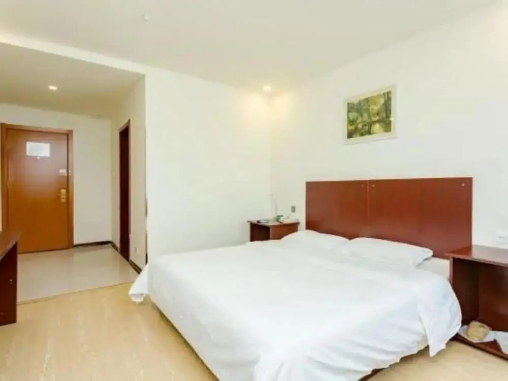 GreenTree Alliance Jinan Licheng Town Yaohua Road Yaoqiang Airport Hotel