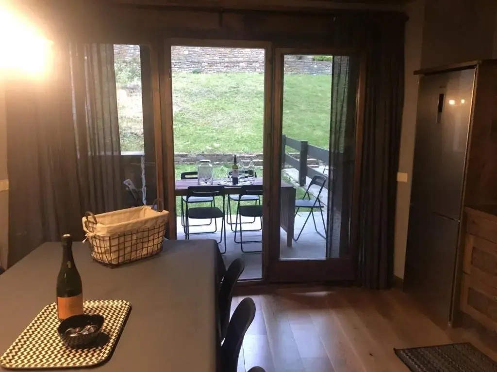 PRECIOSA CASA, NAUT ARAN, ALTO ARAN, GESSA, A 4 KM DE BAQUEIRA, 212 M2 wifi