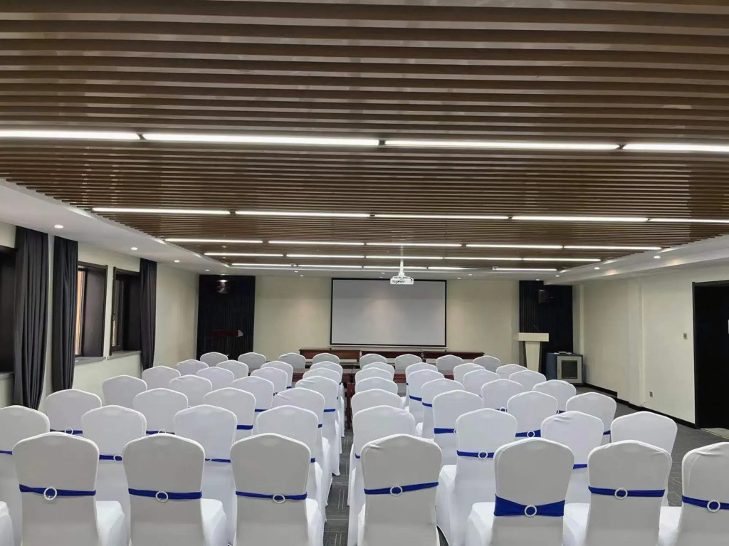 Hejin m Hotel