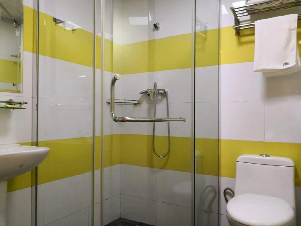 Orange Fashion Apartment (Guangzhou Xiajiao Metro Station)