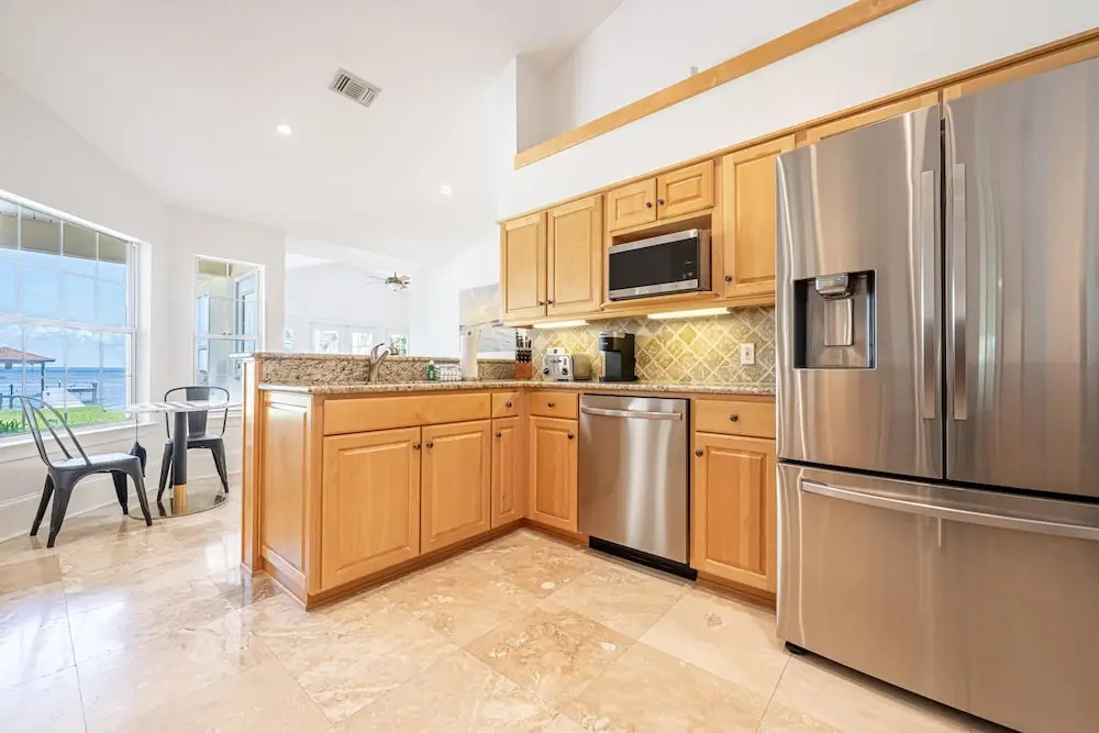 Bayshore Breeze S 31 Bayshore Dr 4BR 2BA 9