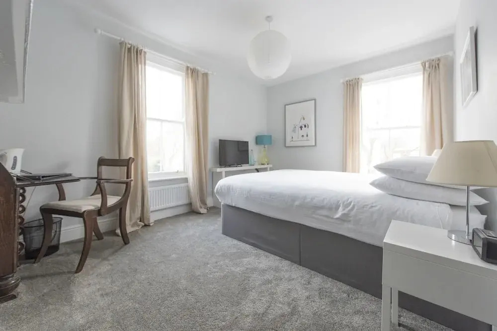 Holbein House B&B