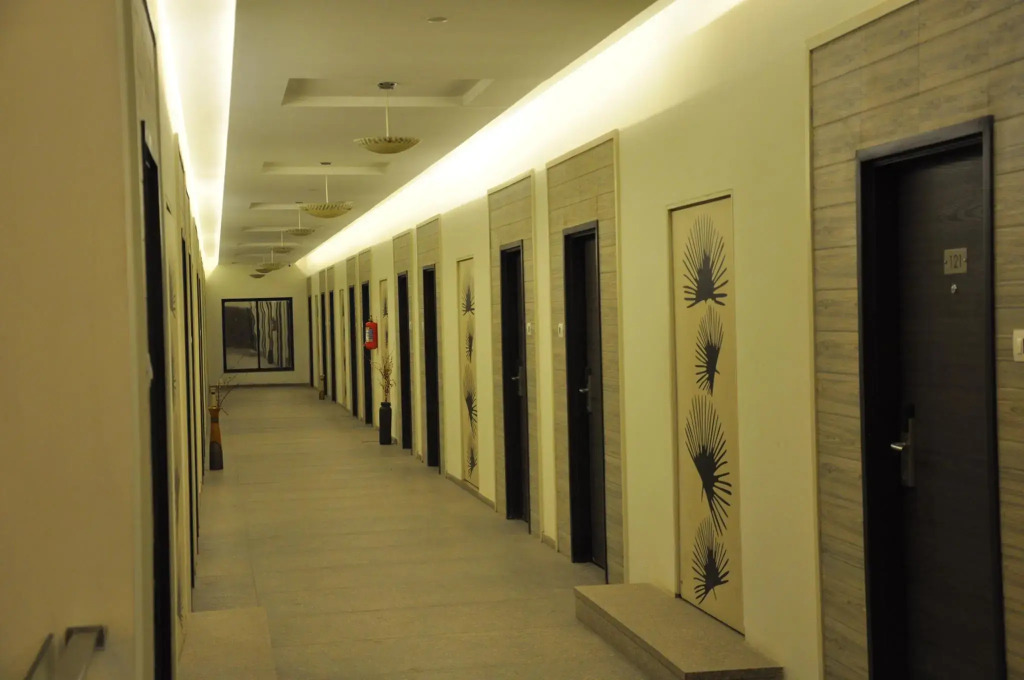 Pride Biznotel Manjusar Vadodara Near Sokhda Lake
