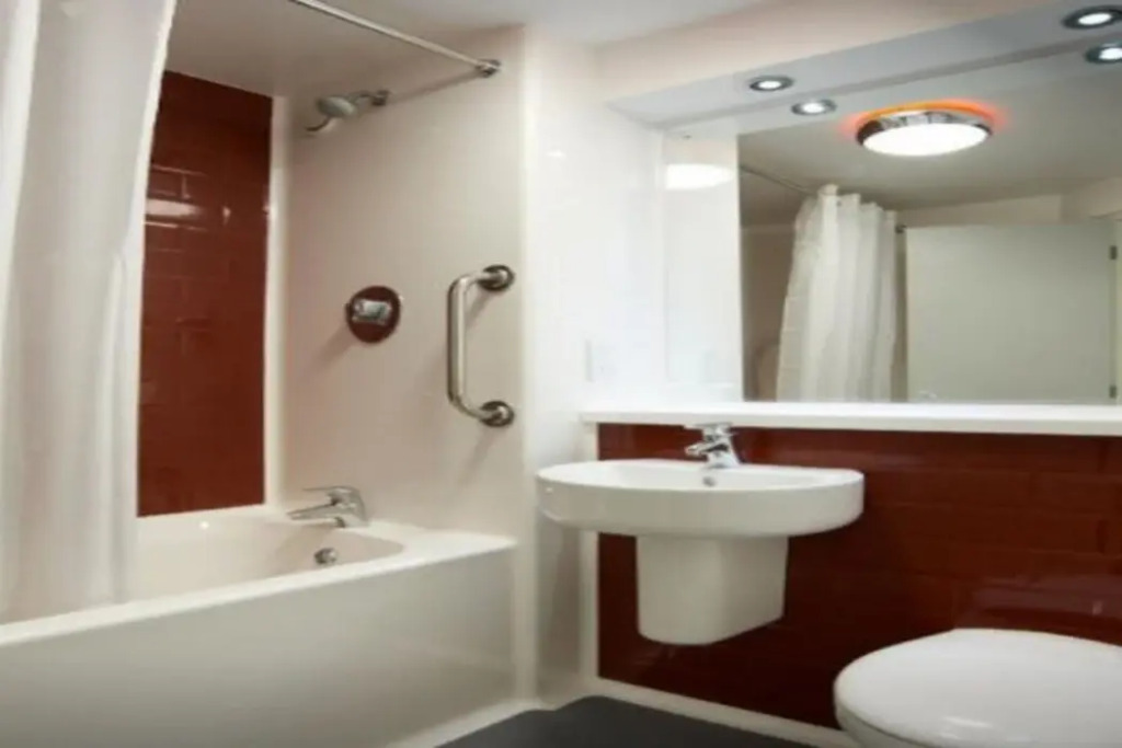 Travelodge Woking Central