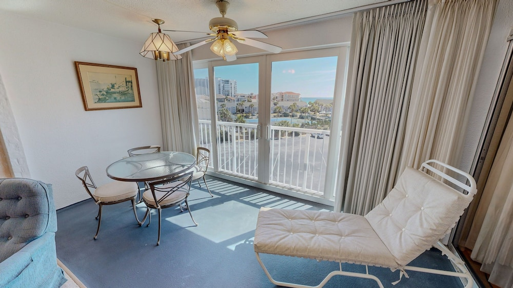 Shoreline Towers 3053 2 Bedroom Condo
