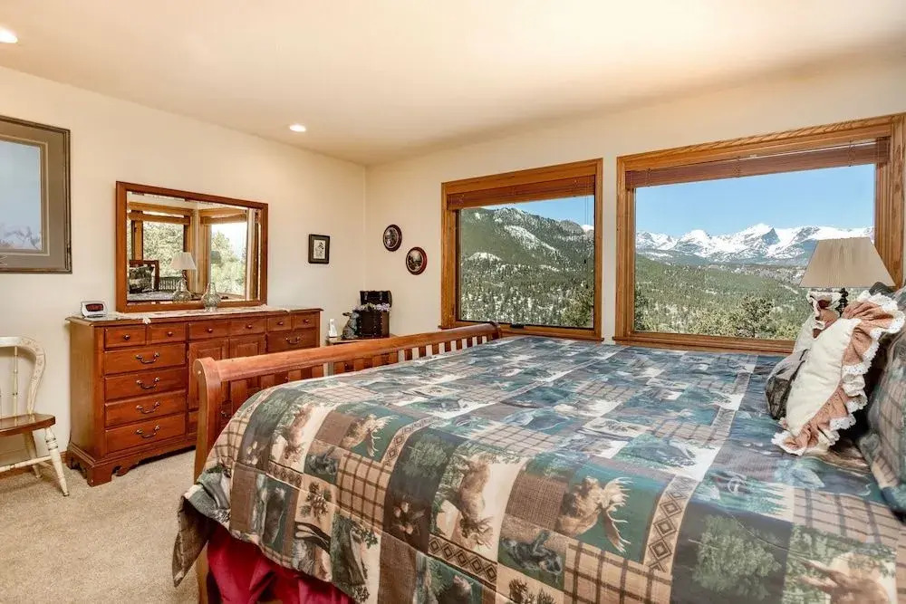 Dances With Wolves Vacation At Windcliff 3 Bedroom Home by RedAwning