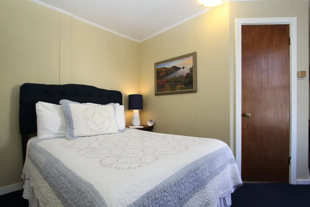Seagull Inn Bed & Breakfast