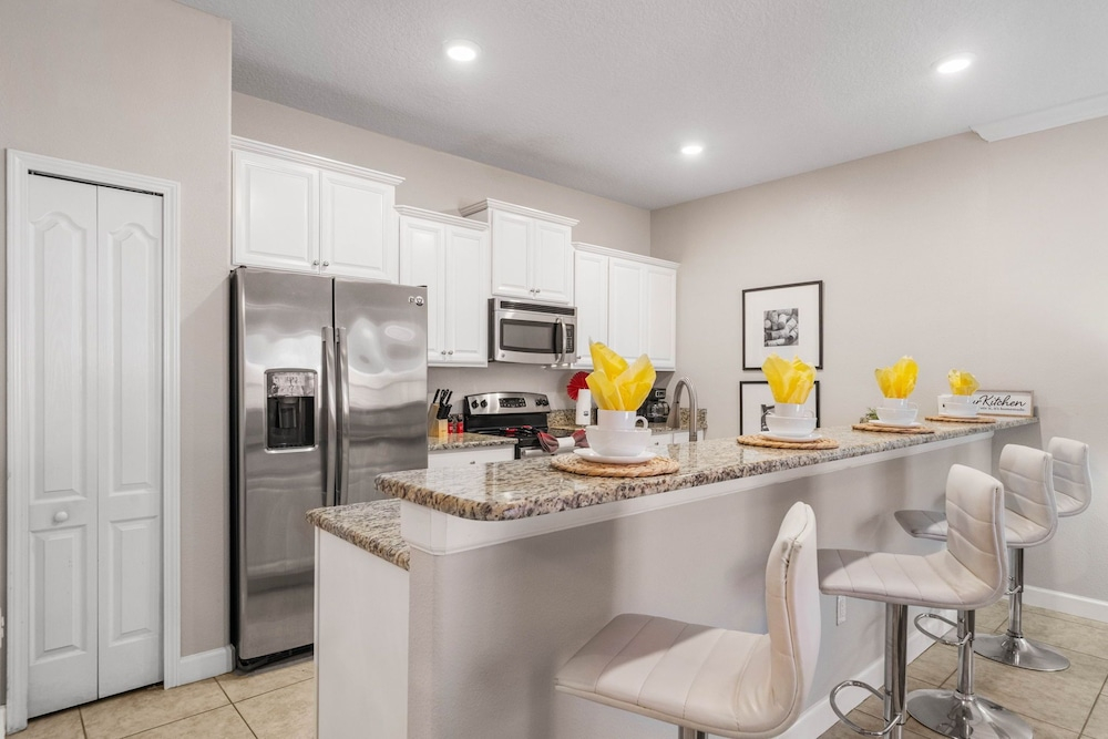 Paradise 4Bd w Private Pool & Waterpark 2941
