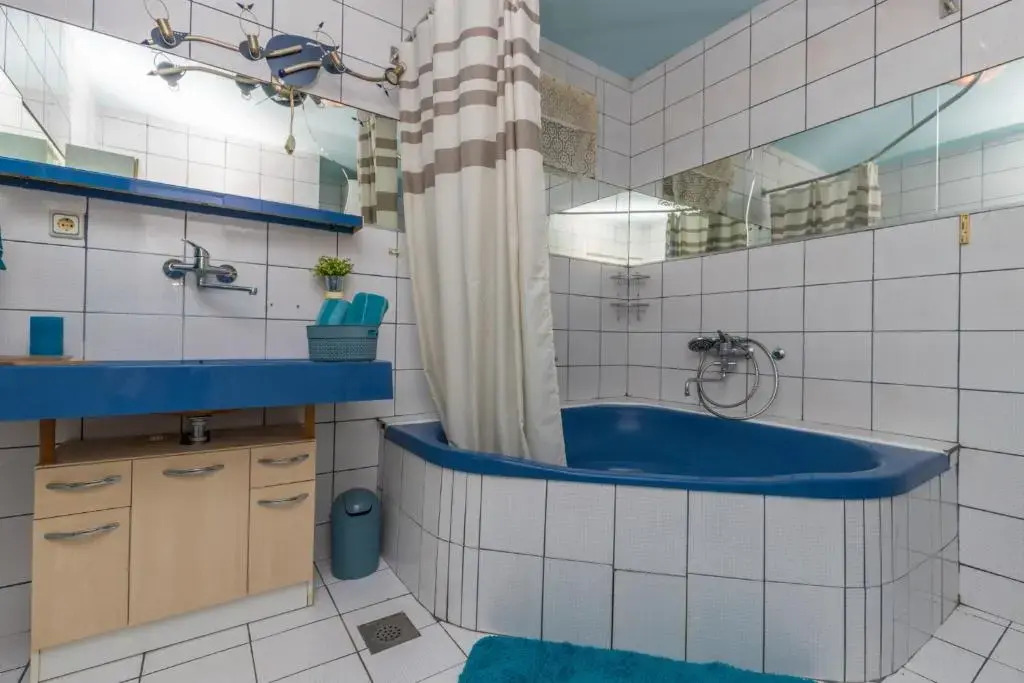 Apartment in Crikvenica 41209