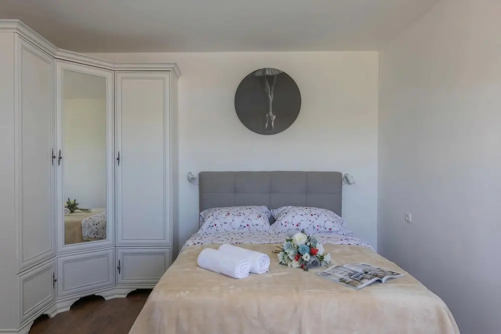 Seafront Apartment Sanja