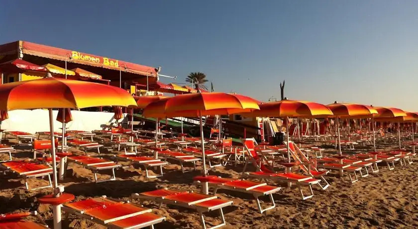 Blumen Bad Beach