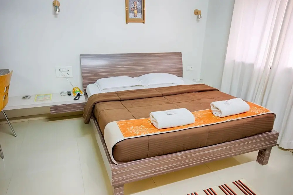 OYO 4018 Hotel Grand Ashwin