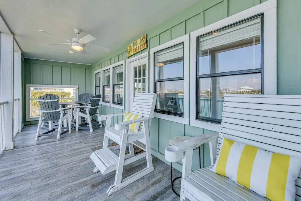 Fish, Swim & Dine: Ocean-view Orange Beach Condo