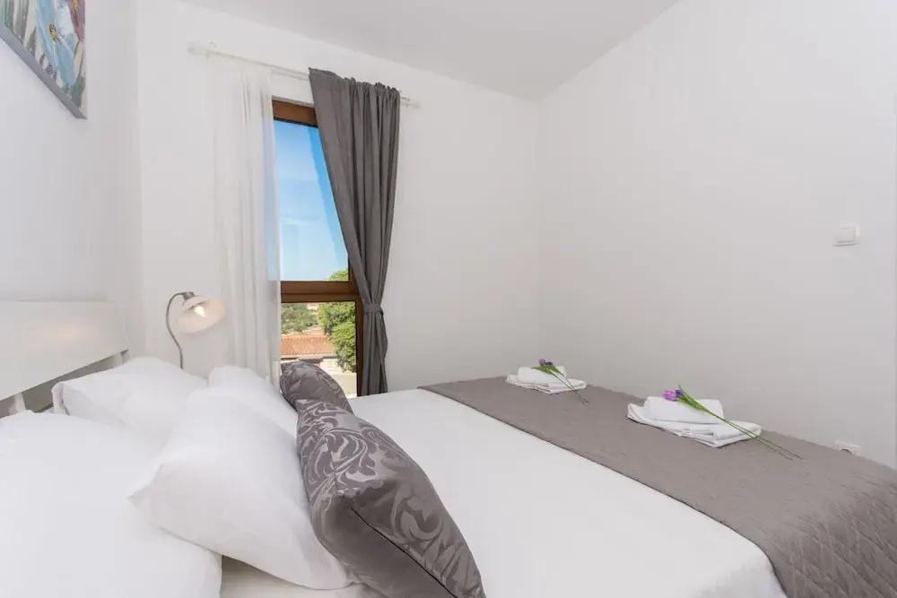 Apartments Villa LA