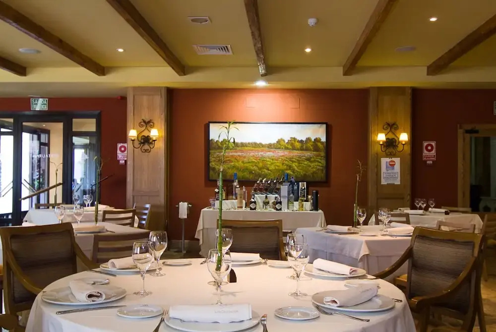 Hotel Los Granados