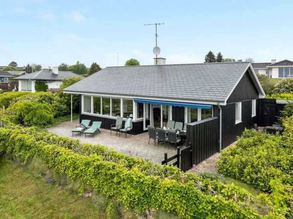 Holiday Home Annalia - 50m from the sea by Interhome