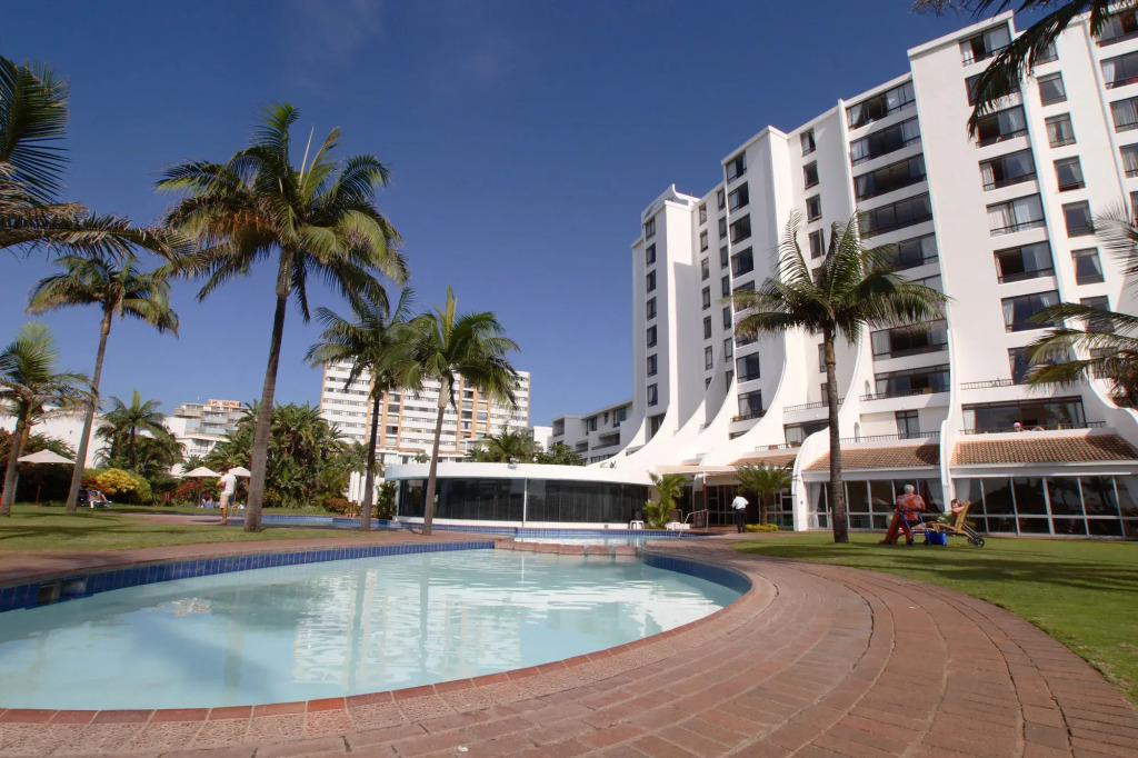 First Group Breakers Resort - Official