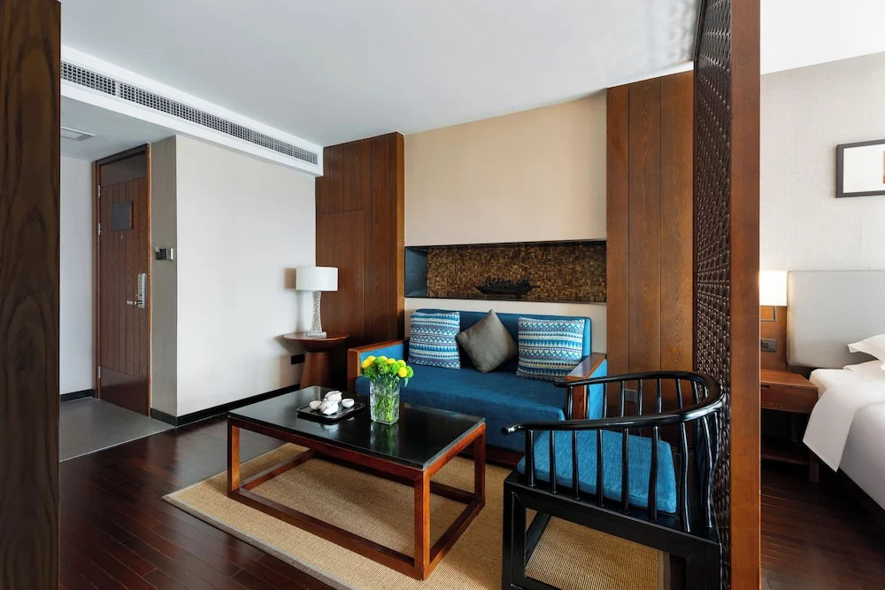 Zehe Hotel