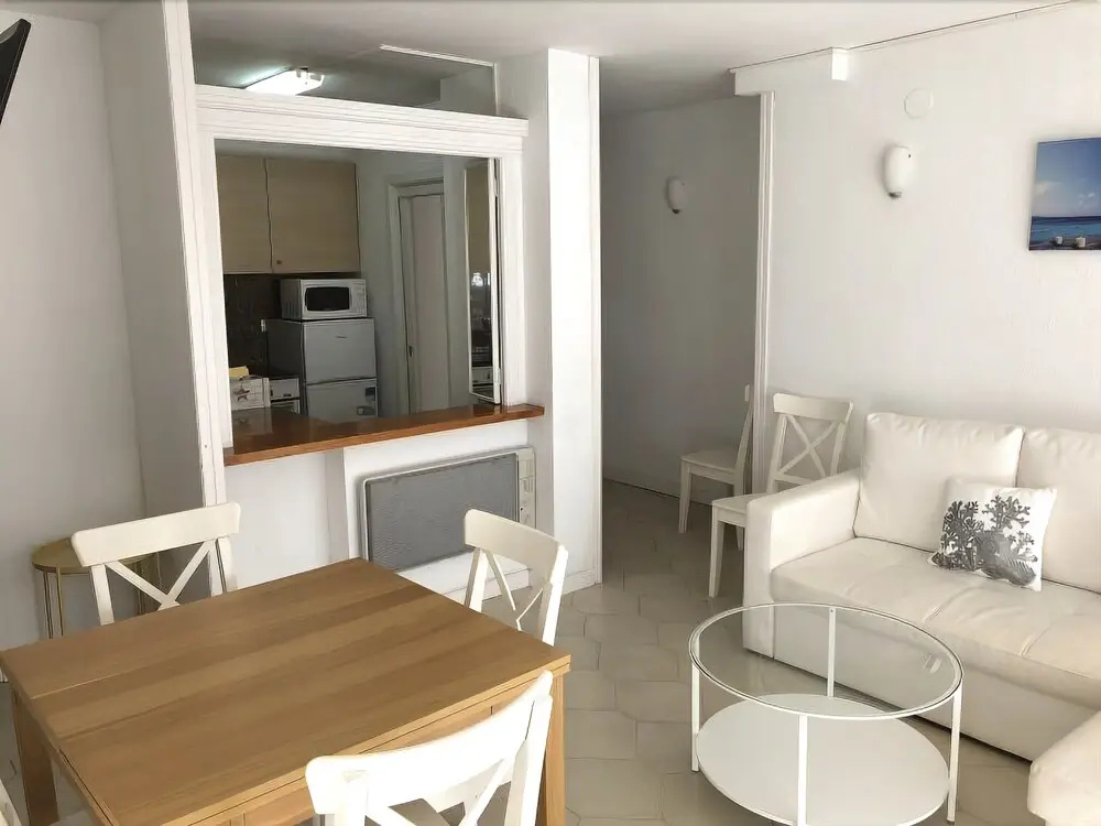 T&H Novelty 114 Family Apartment Salou