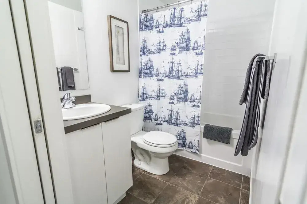 Aoc Suites - Two Bedroom Condo - City/Cn Tower View