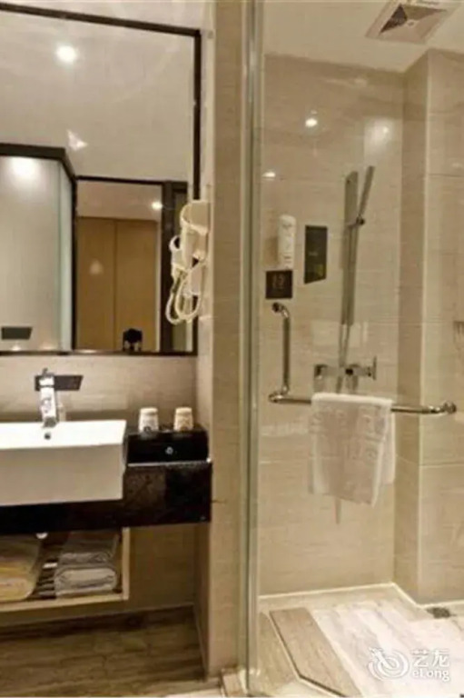 Yeste Hotel