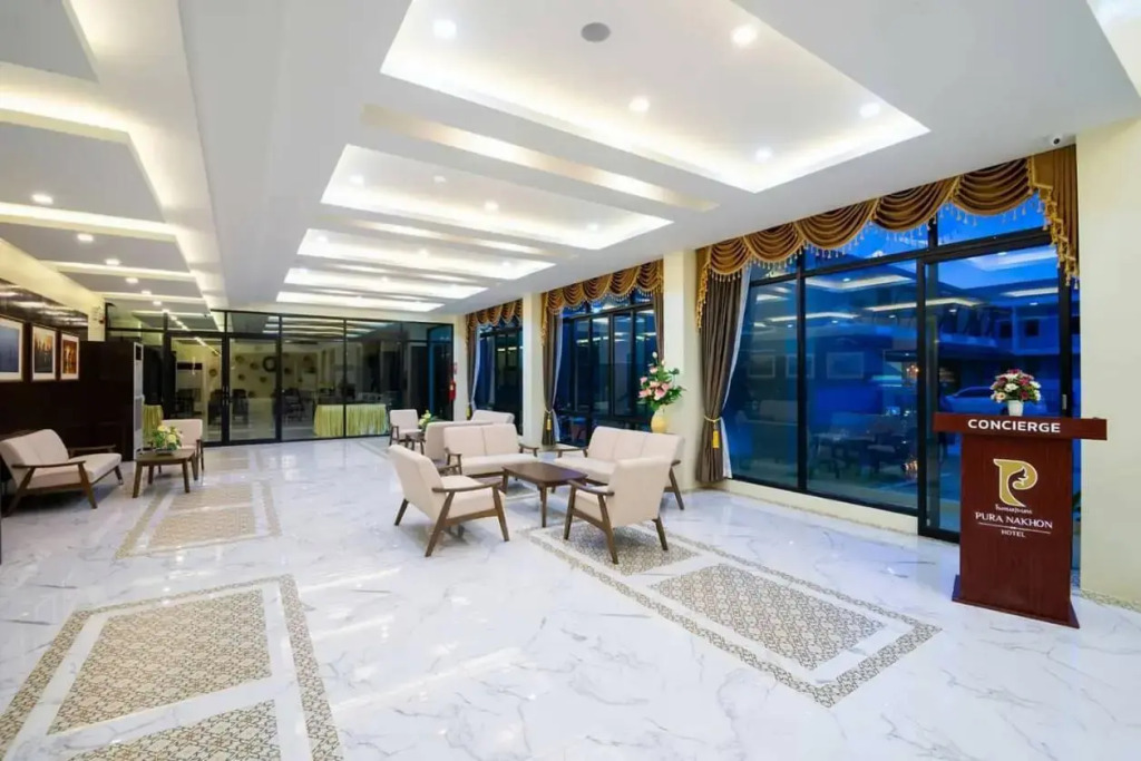 Pura Nakhon Hotel