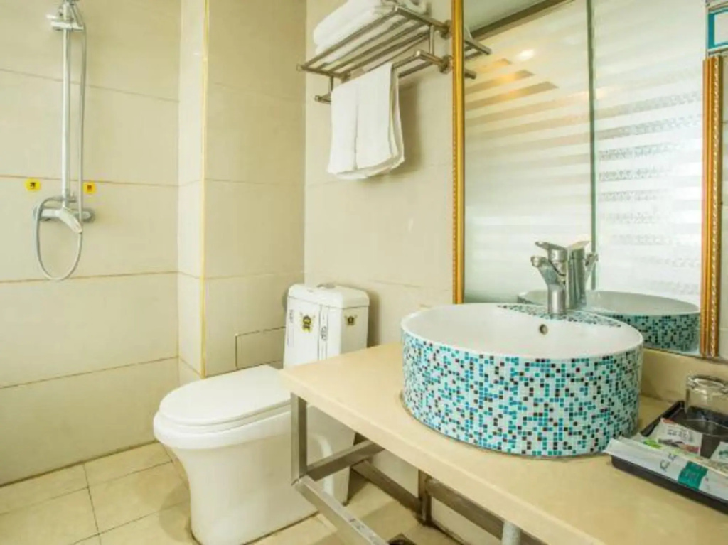 Jinxuan Hotel (Urumqi Miquan No.1 Middle School)