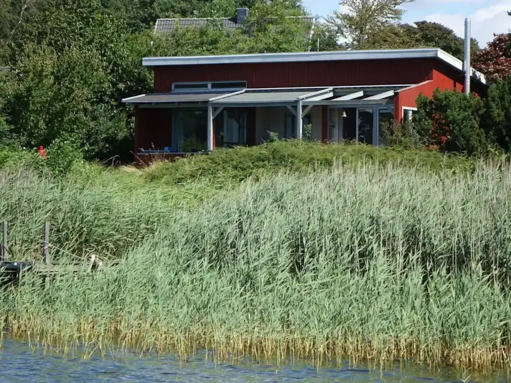 Schleipanorama Modern Retreat