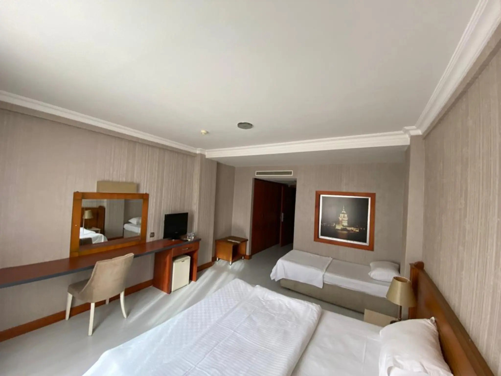 Green Mount Hotel