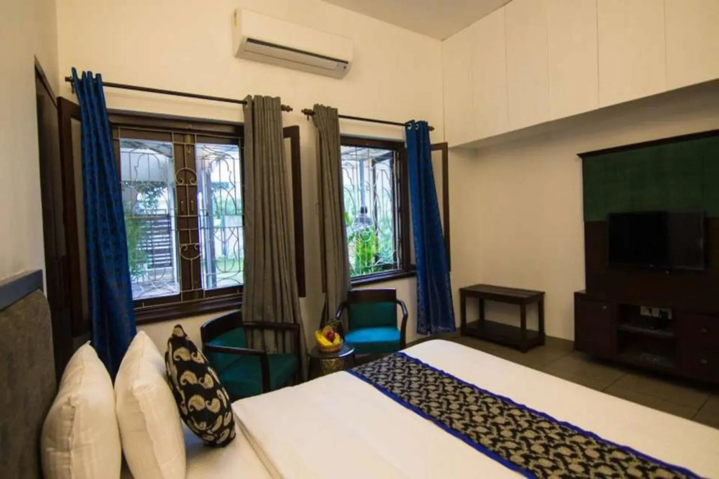 The Ten Suites