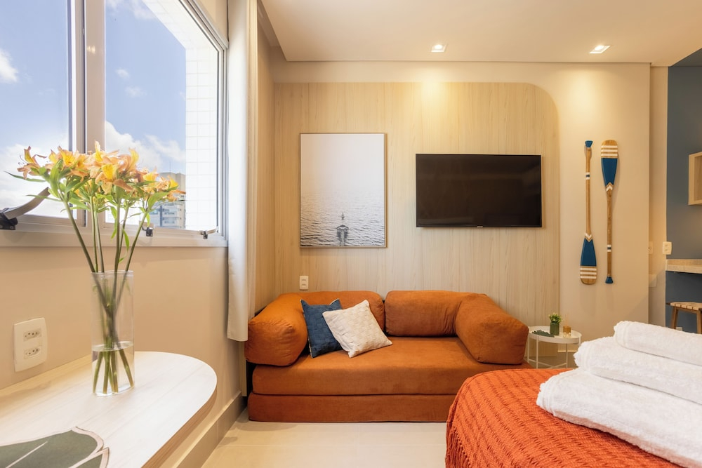 Stay Home Luxo | 1min Praia Gonzaga | Rooftop, Piscina, Sauna & Gym