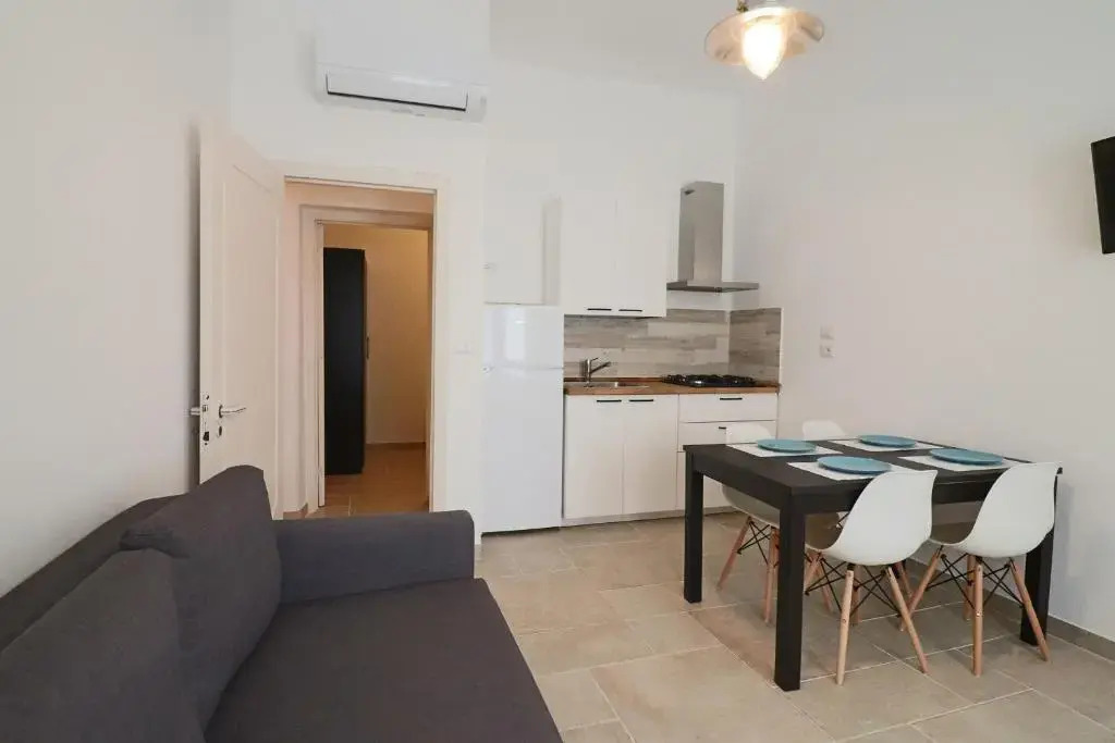 Casa Nausica Elegant Apartment Facing the Aragonese Castle
