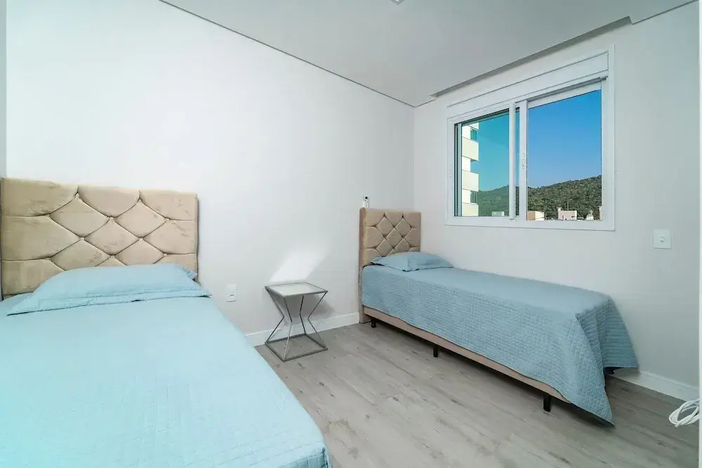 705- Beautiful apartment with pool and 2 suites