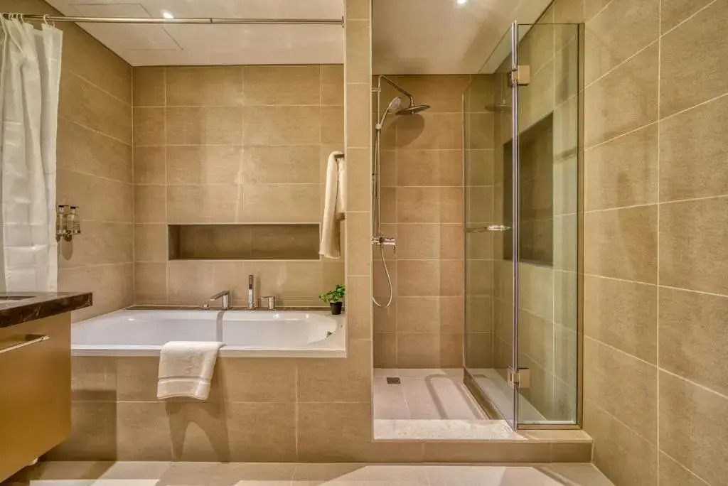Incredible Views From This Classy Apt With Terrace