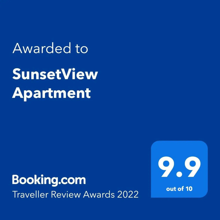 SunsetView Apartment
