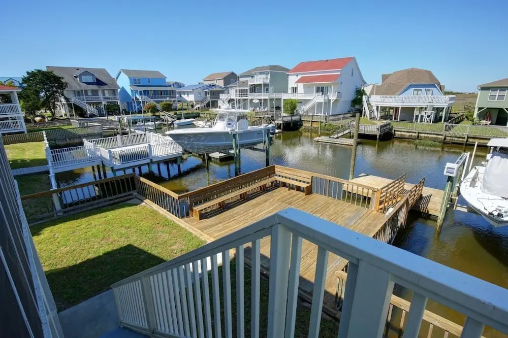 A Blue Boyd's Nest - 4 Br Home