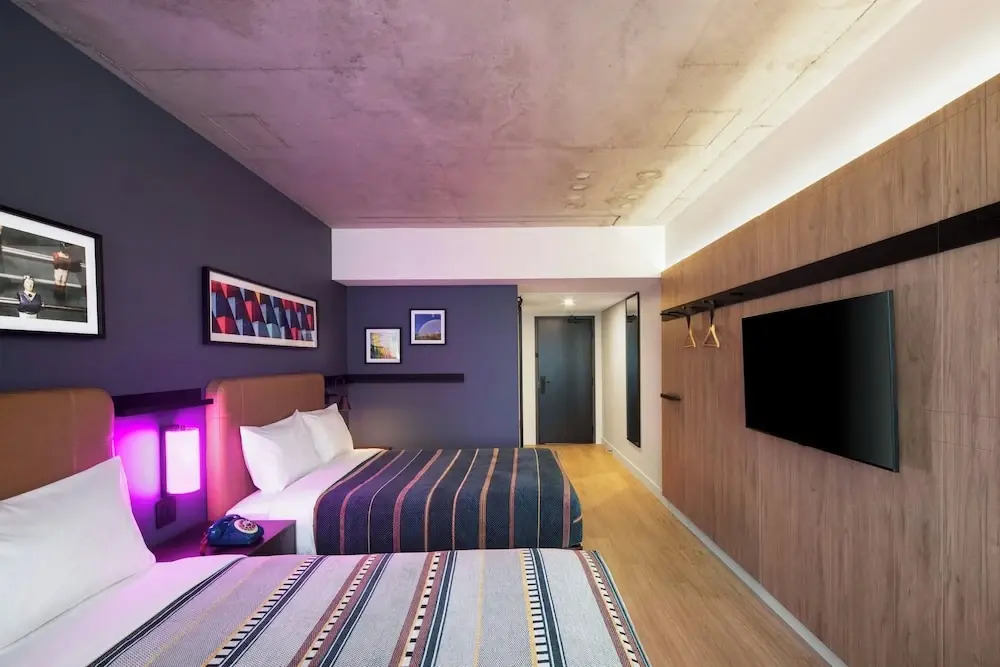 Moxy Montreal Downtown