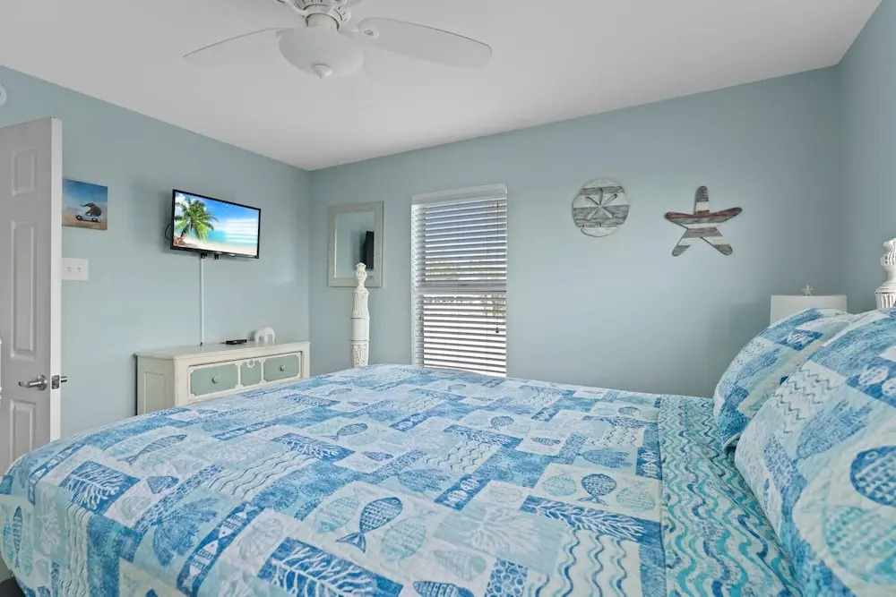 Let the Good Tides Roll 3BR 2BA 10