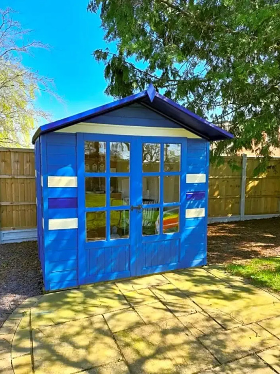 Ruths Retreat Shropshire Countryside Lodge with private hot tub & great views