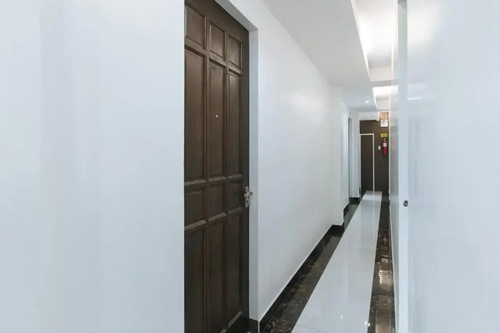 RedDoorz Near Iloilo International Airport