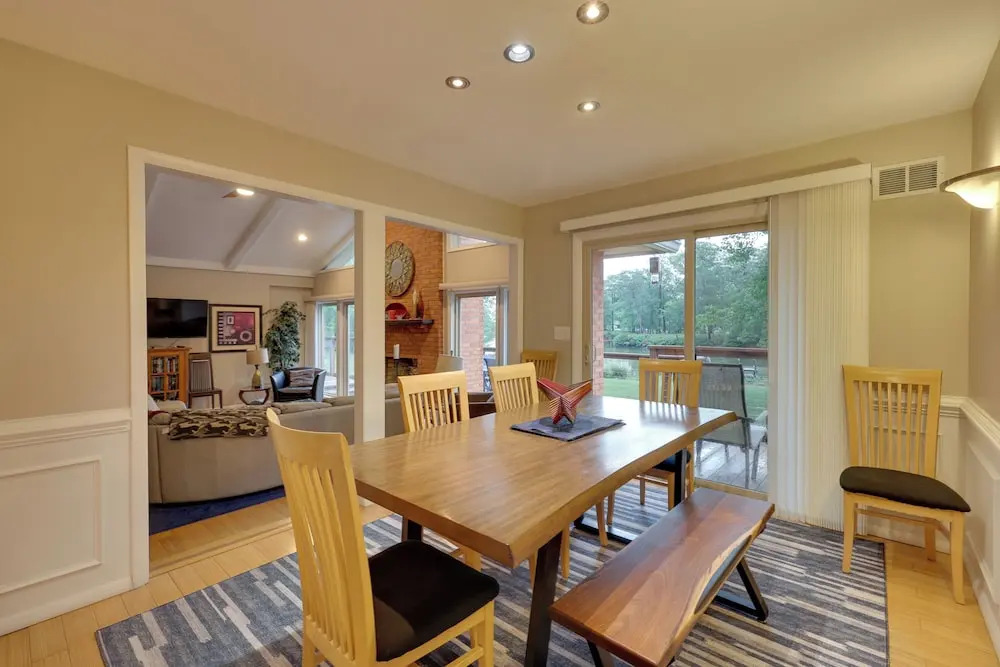 'river's Edge Retreat With Kayaks & River Access!