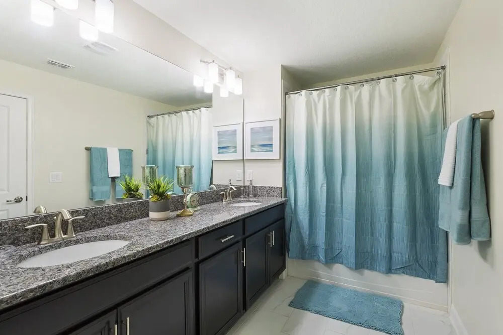 Tr_533r Champions Serenity 5 Bedroom Townhouse