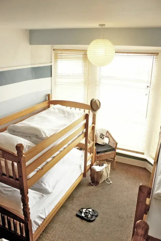 Base Surf Lodge