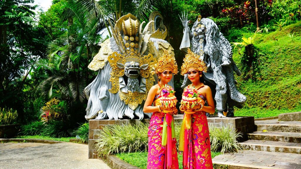 Bali indonesia transvestites