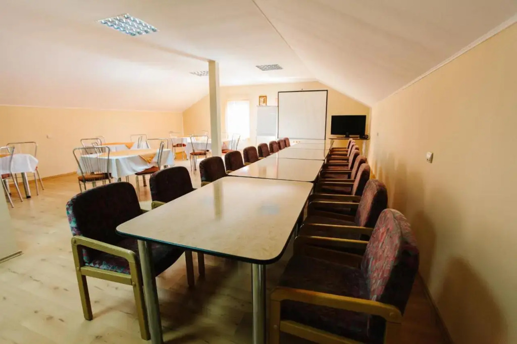 Hotel Dobsi