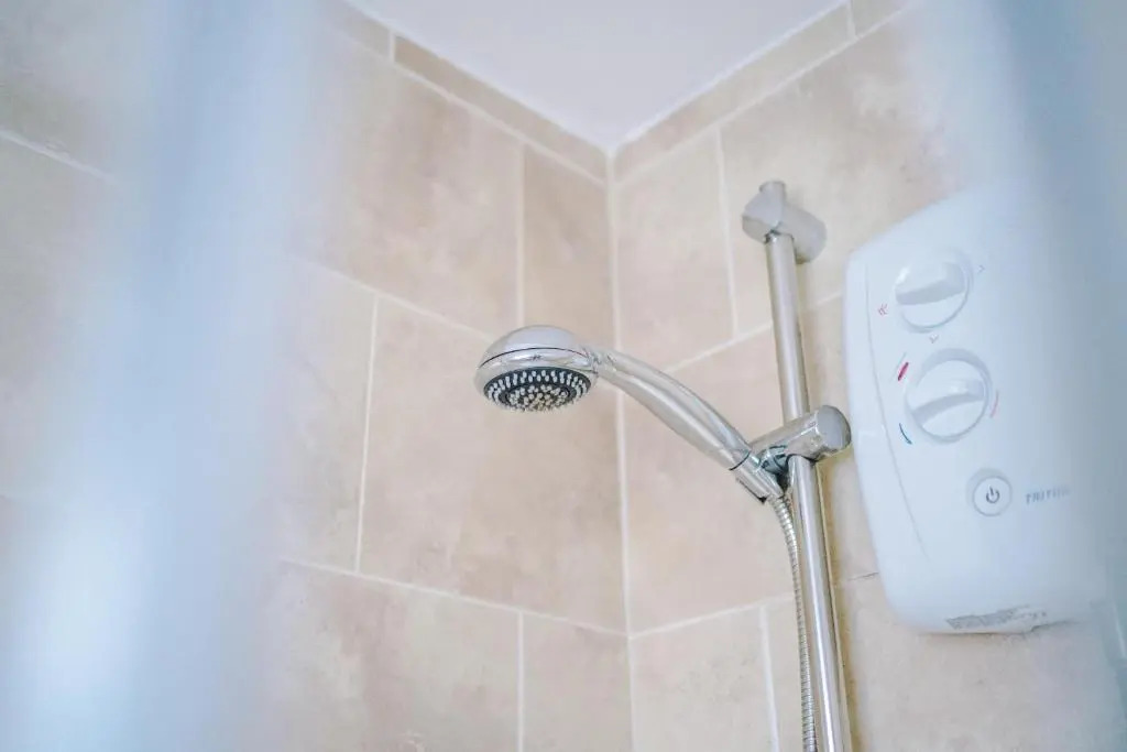 Stylish 2 Bedroom House, Entire Home, Free Parking, Wifi & Netflix