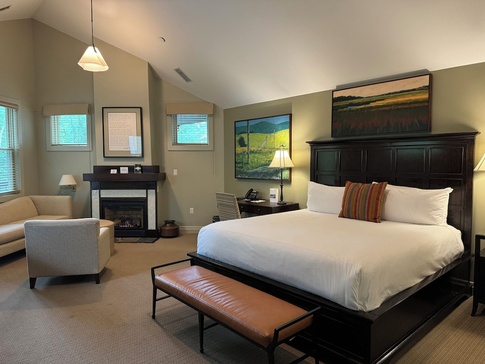 Emerson Resort & Spa