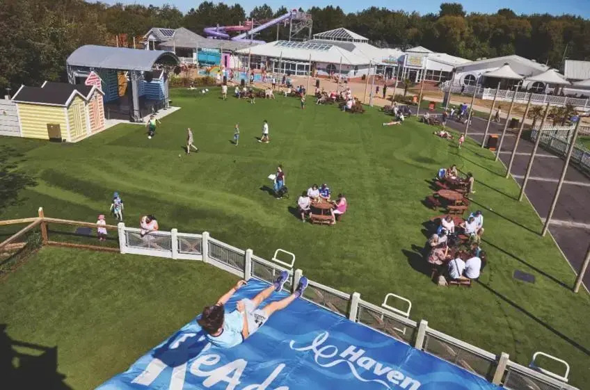 Thorpe Park Cleethorpes Caravan at Lakeside 84